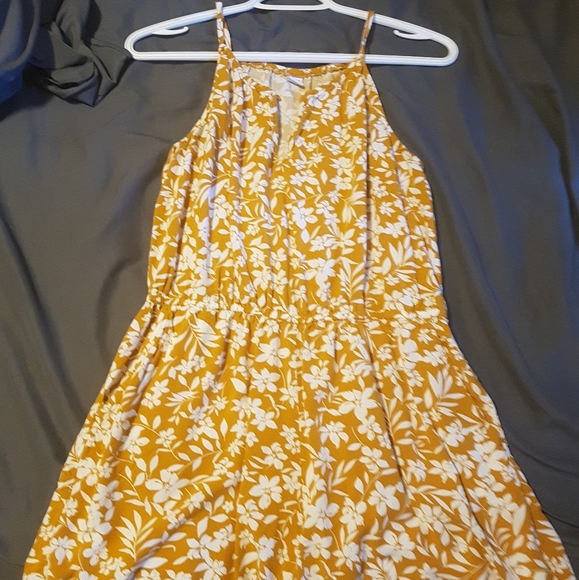 Yellow romper M - Picture 2 of 2